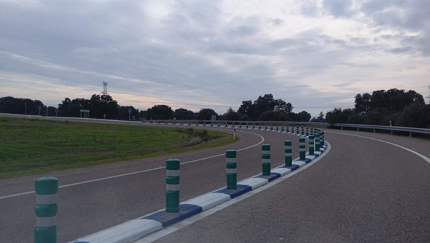 ep archivo   enlace en trompa en el acceso a una autovia