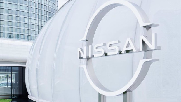 ep archivo   nissan gana un 98 menos con 32 millones en los tres primeros trimestres de su ano