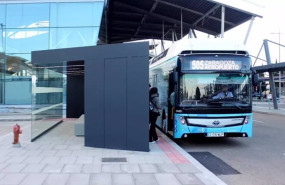 ep autobus que presta servicio al aeropuerto de zaragoza