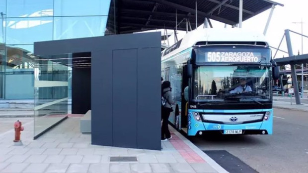 ep autobus que presta servicio al aeropuerto de zaragoza