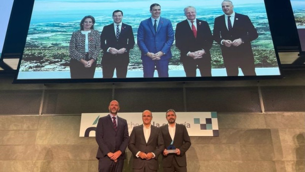 ep el valle andaluz del hidrogeno verde de cepsa galardonado como mejor iniciativa de hidrogeno de