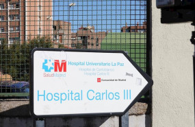 ep entrada al hospital carlos iii donde se encuentra ingresado el primer paciente por coronavirus en