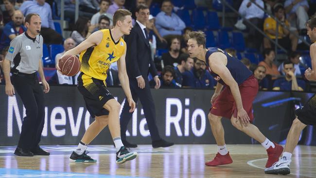 Iberostar Tenerife vence al Barcelona en el Palau | VICTOR SALGADO ep iberostar tenerife vencebarcelonapalau