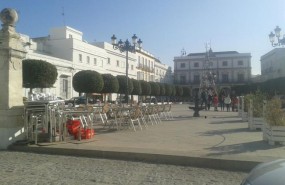 ep imagenla plazaayuntamientomedina sidonia