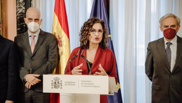 ep la ministra de hacienda maria jesus montero interviene en el acto en el que ha recibido el libro