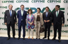 ep la vicepresidentagobiernofunciones carmen calvo 3i duranteclausuraasamblea generalcepyme juntola ministratrabajo magdalena valerio 4i ypresidentecepyme gerardo cuerva 5i