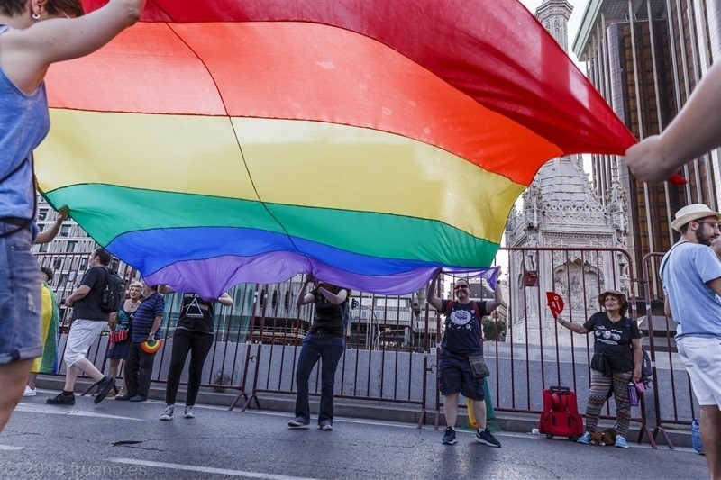 https://img3.s3wfg.com/web/img/images_uploaded/f/1/ep_manifestacionmadridorgullo_lgtbi.jpg