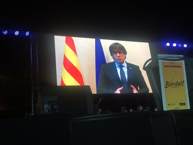 Mensaje del pte.C.Puigdemont para la manifestación en Barcelona | @OMNIUM ep mensajeptecpuigdemontla manifestacionbarcelona