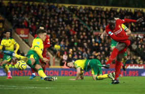 ep sadio mane marca un gol con el liverpool fc