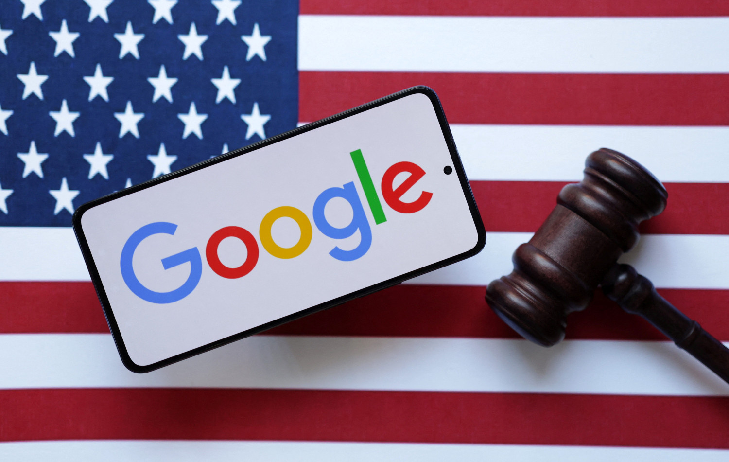 illustration du logo de google du drapeau des etats unis et d un marteau de juge 