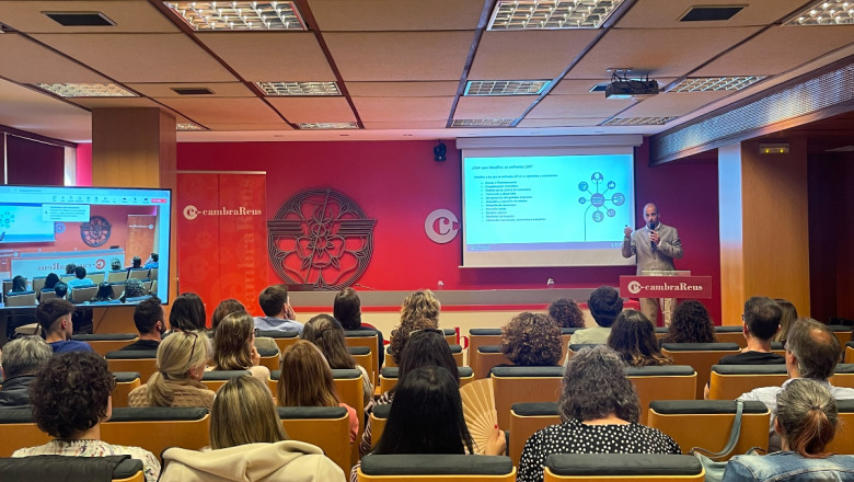 imfarmacias laboratorios serra pamies presenta su nuevo plan e 38440 29155519