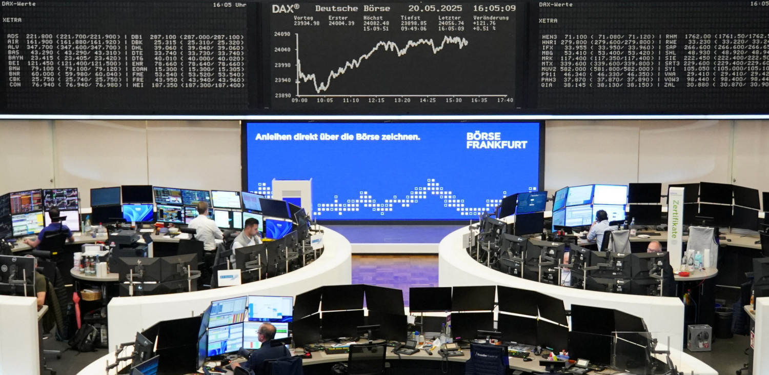 https://img3.s3wfg.com/web/img/images_uploaded/f/1/l-indice-boursier-allemand-dax-est-represente-a-la-bourse-de-francfort_rsz.jpg