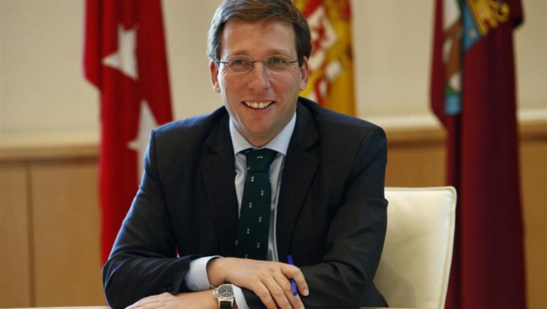 ep alcaldemadrid jose luis martinez-almedia duranteprimera reunionla juntagobierno municipalmadridsu mandato