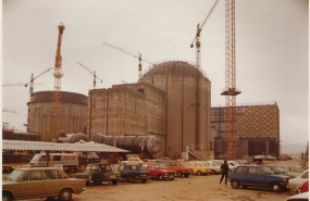 ep archivo   central nuclear de almaraz en su contruccion
