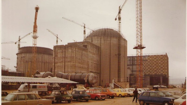 ep archivo   central nuclear de almaraz en su contruccion
