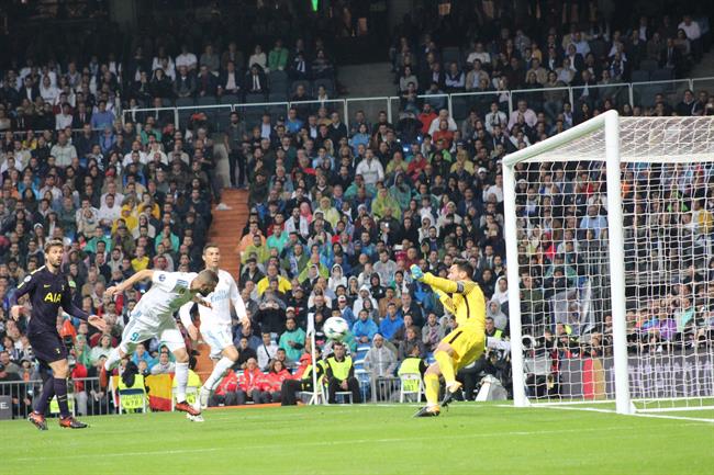 ep benzema - ronaldo real madrid cf llorente - lloris tottenham hotspur fc