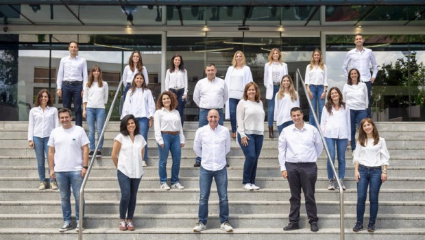 ep dacia se constituye como marca con plena autonomia en espana con francisco hidalgo a la cabeza