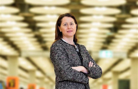 ep directora general de aeropuertos de aena elena mayoral
