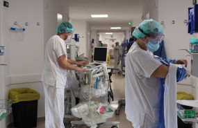 ep el hospital ha puesto en marcha una nueva area de cuidados intensivos y semiintensivos permanente
