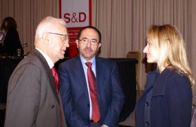 ep eurodiputado socialista andres perello yministramedio ambiente griega