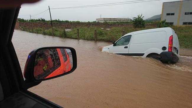Furgoneta atrapada por la lluvia en Tavernes de la Valldigna | CPBV ep furgoneta atrapadala lluviatavernesla valldigna