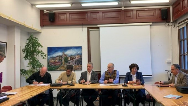 ep inigo urkullu en la mesa de coordinacion de los trabajos de zaldibar