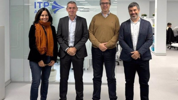 ep itp aero e ideko firman un acuerdo para impulsar la id en el sector aeronautico