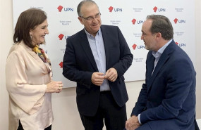 ep javier esparza d presidente de upn ha registrado su candidatura a la reeleccion acompanado por