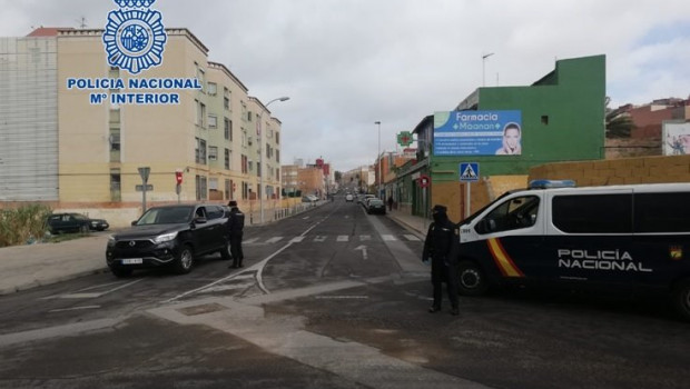 ep los controles aumentan en los barrios perifericos de melilla para garantizar el confinamiento