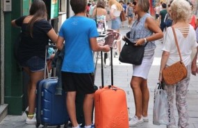 ep los vecinos podran poner limiteslas viviendasuso turisticocuotaslos