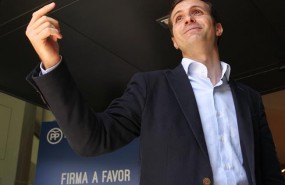 ep pablo casado atiendelos mediosla sede nacionalpp