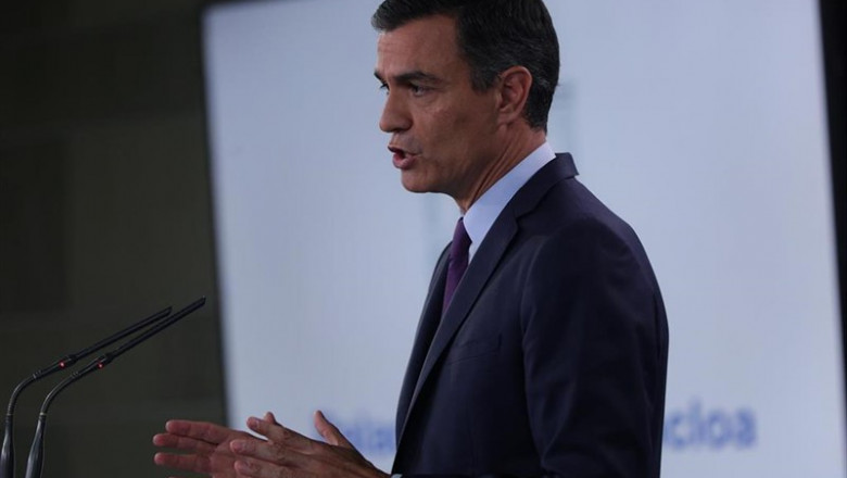 El presidente del Gobierno en funciones y secretario general del PSOE, Pedro Sánchez, ofrece una rueda de prensa en La Moncloa tras su consulta con el Rey para la propuesta de candidato a la Presidencia del Gobierno. Foto de archivo | Jesús Hellín - Europa Press ep presidentegobiernofuncionessecretario generalpsoe pedro sanchez ofreceruedaprensala moncloasu consultareyla propuestacandidatola presidenciagobierno fotoarchivo