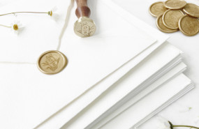 1614343439 sello lacre laurel iniciales 03 min 1614343439 sello lacre laurel iniciales 03 min