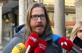 ep archivo   el secretario de organizacion y portavoz de podemos pablo fernandez atiende a los