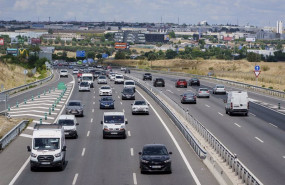 ep archivo   varios coches circulan con motivo de la operacion salida del puente de agosto en la a5
