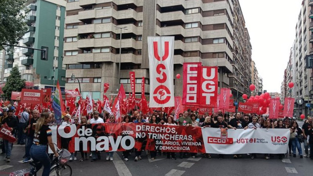 ep cabecera de la manifestacion por el 1 de mayo en murcia