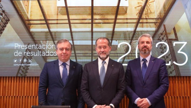 ep de izquierda a derecha francisco botas consejero delegado de abanca juan carlos escotet rodriguez