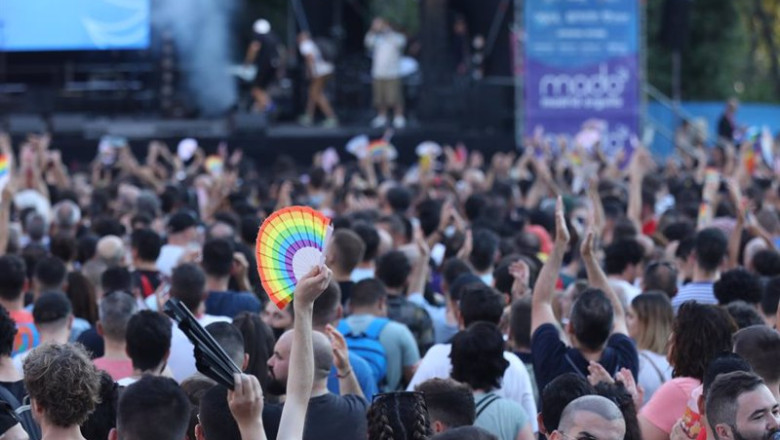 Decenas de personas asisten a la gala musical de clausura del Orgullo LGTBI 2022 | Isabel Infantes - Europa Press ep decenas de personas asisten a la gala musical de clausura del orgullo lgtbi 2022