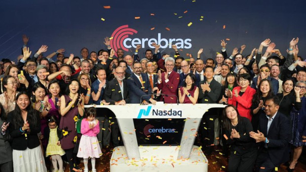 ep el fabricante estadounidense de chips de ia cerebras celebras su salida a bolsa