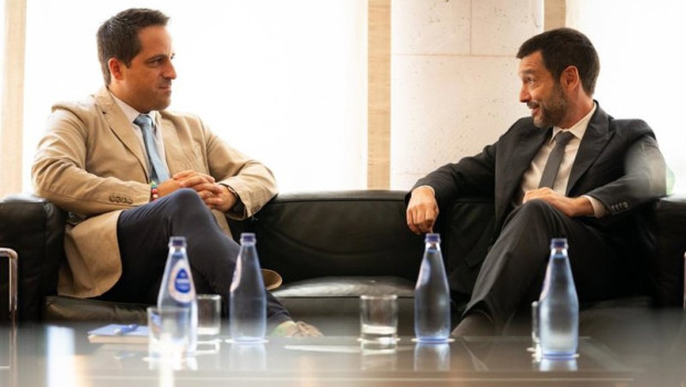 ep el ministro de derechos sociales consumo y agenda 2030 pablo bustinduy y el relator especial