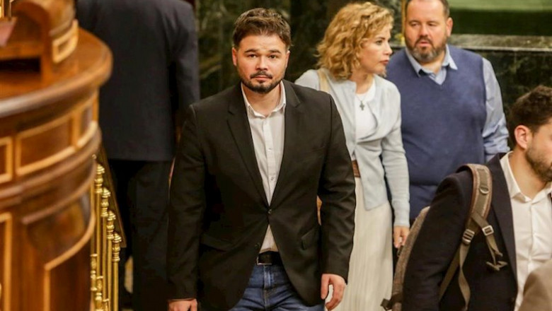 El portavoz de ERC en el Congreso de los Diputados, Gabriel Rufián, a su llegada al hemiciclo del Congreso, , a 11 de febrero de 2020. | Ricardo Rubio - Europa Press ep el portavoz de erc en el congreso de los diputados gabriel rufian a su llegada al hemiciclo del