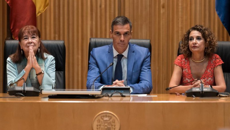 ep el presidente del gobierno pedro sanchez acompanado por la vicepresidenta del gobierno y ministra ep el presidente del gobierno pedro sanchez acompanado por la vicepresidenta del gobierno y ministra