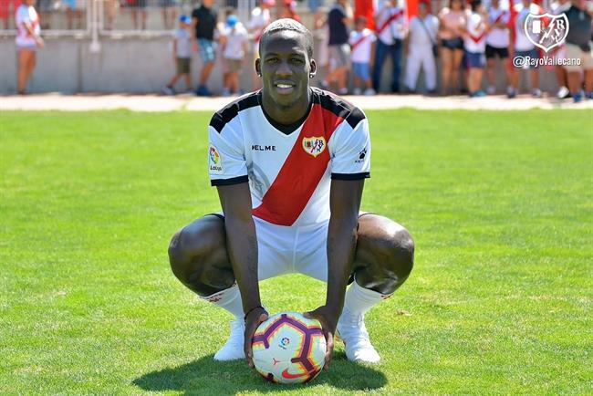 El Futbolista Peruano Luis Advíncula | RAYO VALLECANO S.A.D. ep futbolista peruano luis advincula