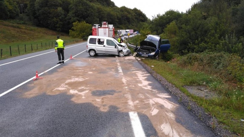 ep lugar del accidente de trafico en la n-121-a en el que ha fallecido una mujer y otras tres ep lugar del accidente de trafico en la n-121-a en el que ha fallecido una mujer y otras tres