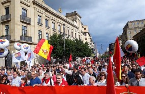 ep manifestacionpamplonala politica linguisticagobiernonavarra
