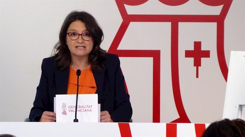 ep oltra en la rueda de prensa tras el pleno semanal del consell