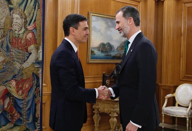 Pedro Sánchez promete ante el Rey su cargo como Presidente del Gobierno | CASA DEL REY ep pedro sanchez prometereycargopresidentegobierno 20180606181302