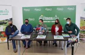 ep representantes de organizaciones agrarias presentan una manifestacion