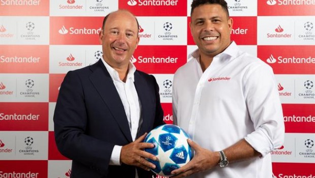 ep ronaldo nazario fichaembajadorbanco santander