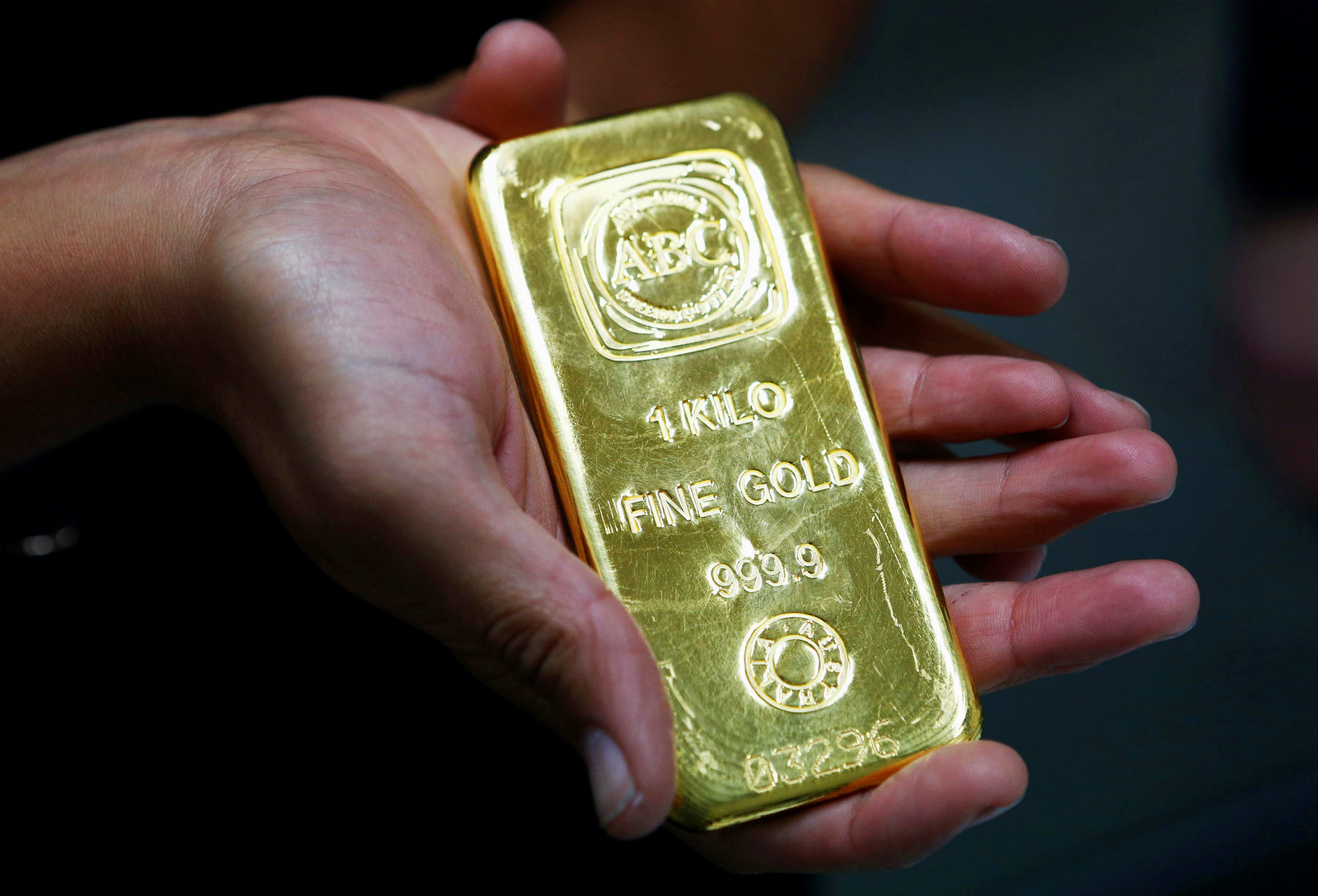El oro se gira a la baja tras la respuesta pacífica de Donald Trump a Irán